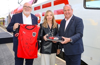 ÖBB und ÖFB schicken neuen Railjet durchs Land