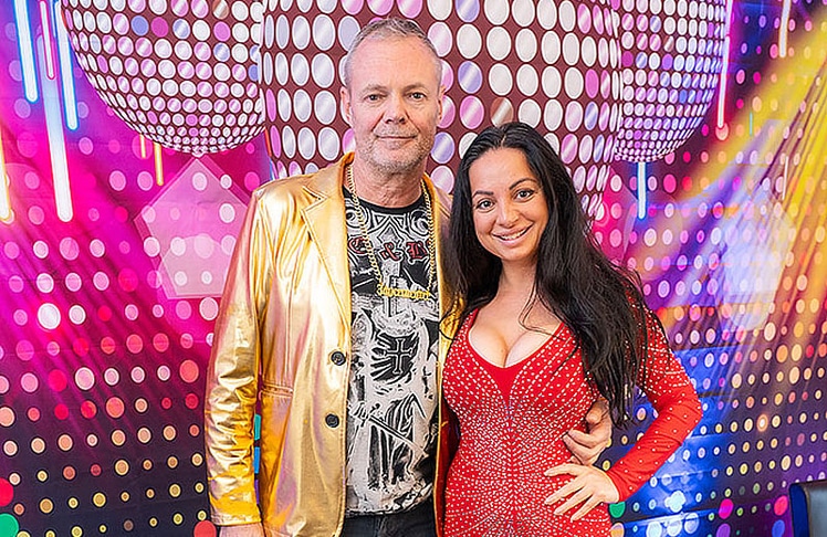Star-DJ Klaus Biedermann mit Künstlerin Margarita Gavrielova.