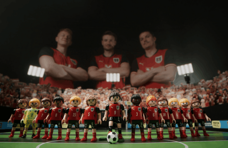 Seit dem 18. Mai 2026 gibt die offiziellen Playmobil ÖFB-Starfiguren bei Hofer. 