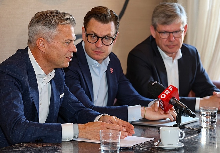 A1, Drei und Magenta schlagen wegen neuem Telekomgesetz Alarm