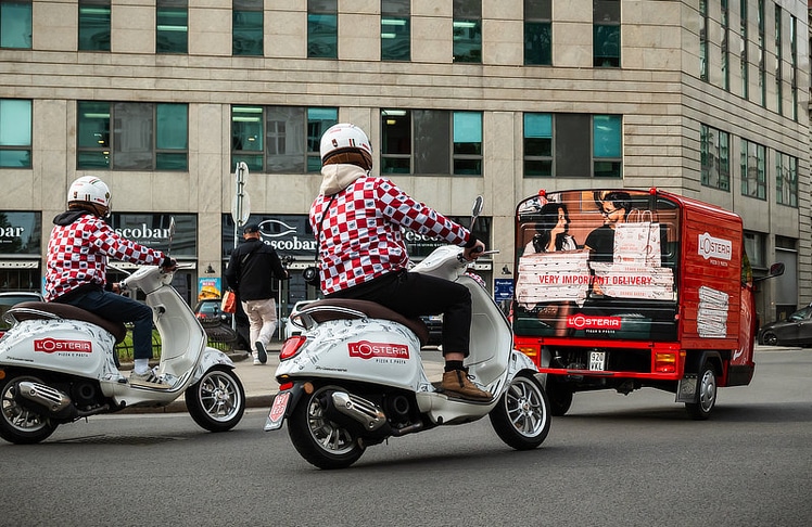 Eine sogenannte "Pizza Squad" auf der Wiener Ringstraße sorgte für besondere Aufmerksamkeit.