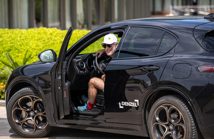 Markus Burscha im Alfa Romeo Stelvio © Friendsopen/Nikolaus Mautner Markhof