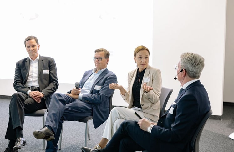 Podiumsdiskussion (v.l.r.n.):  Klaus Zeltner, Gerold Pinter, Anja Lenz und Christoph Obererlacher