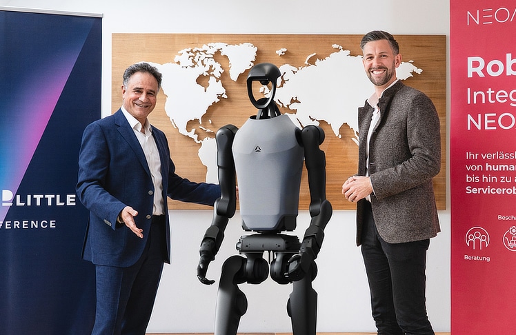 Karim Taga, Managing Partner bei Arthur D. Little (links) und Christian Tauber, CEO von Neoalp © Robert Puteanu 