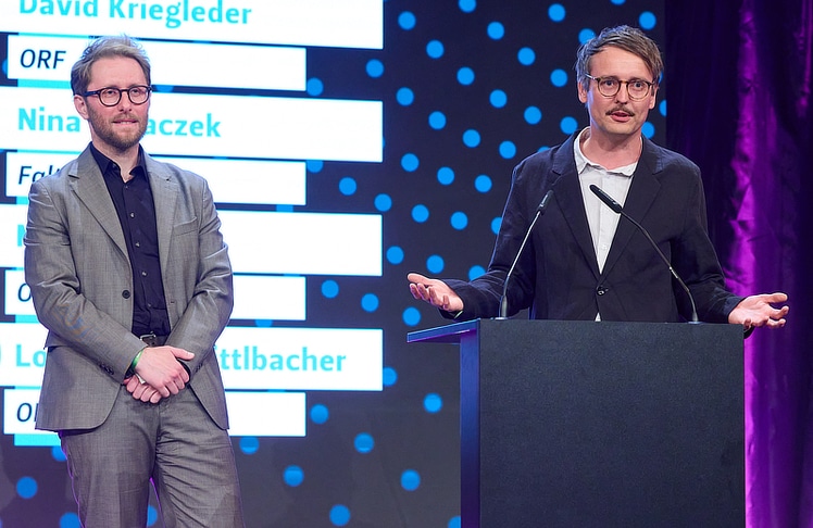 Jürgen Klatzer (links) und Matthias Winterer sind die "Journalisten des Jahres" © Medienfachverlag Oberauer/APA-Fotoservice/Ludwig Schedl & Ben Leitner