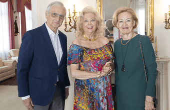 Champagner traf Schweizerhaus beim Society-Cocktail von Birgit Sarata