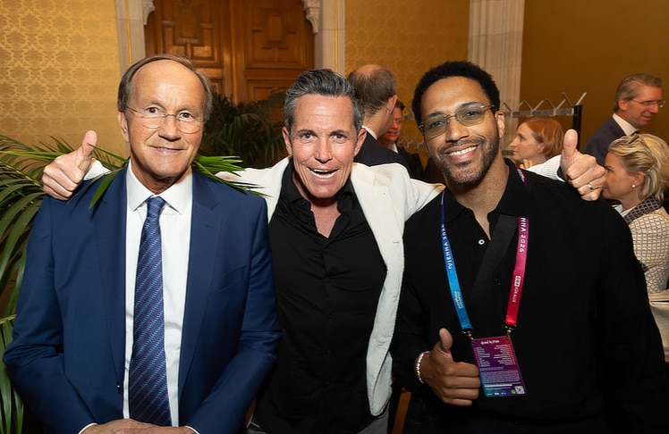 V.l.n.r: Ernst Minar (John Harris), Philipp Jelinek (Special Olympics Botschafter) und Cesár Sampson (Musiker).