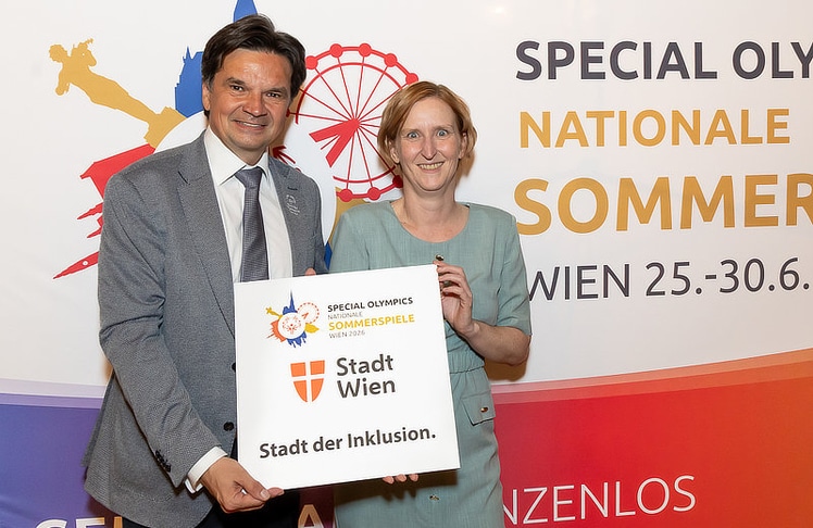 Special Olympics Präsident Laurenz Maresch und Stadträtin Elke Hanel-Torsch.
