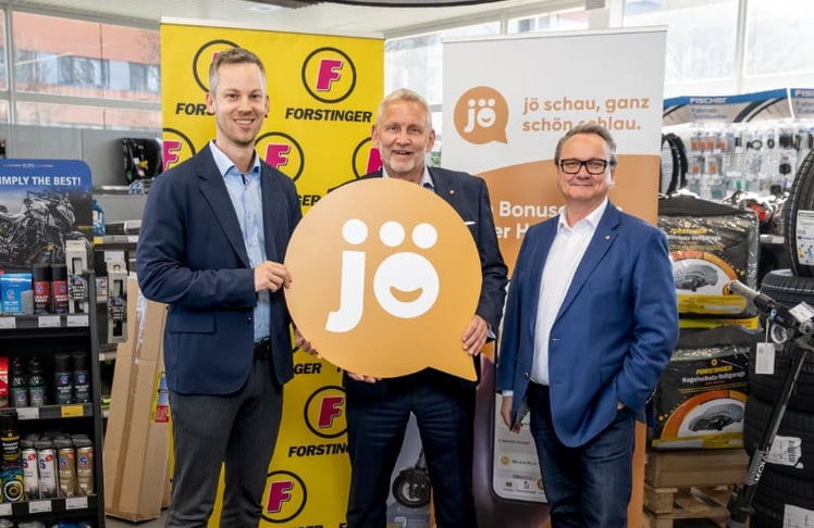 V.l.n.r.: Alexander Merklein (Geschäftsführer Jö Bonus Club), Rudolf Bayer (Forstinger-CEO) und Harald Chromy (Forstinger-CFO).