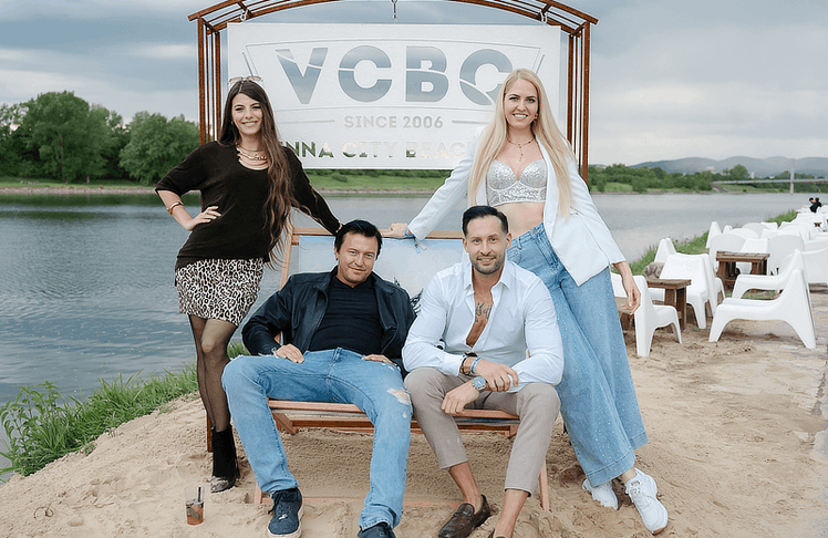 V.l.n.r.: Romina Krabina (Content Creatorin), Christoph Schlagenhaufen (Schauspieler), Christopher Dengg ("Mr. Austria") und Beatrice Turin (Model & Sängerin)