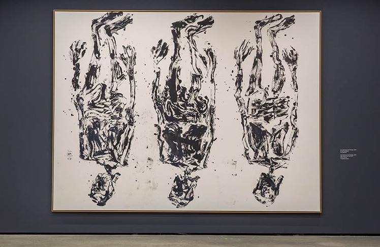 Georg Baselitz, Surrealismus die Filzlüge, 2020, Öl auf Leinwand, 300 x 400 cm, Ausstellungsansicht Baselitz jetzt, © Museum der Moderne Salzburg, Foto: wildbild, Herbert Rohrer