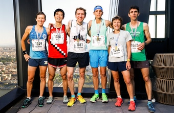 1.412 Stufen sorgten beim DC Tower Run für brennende Beine