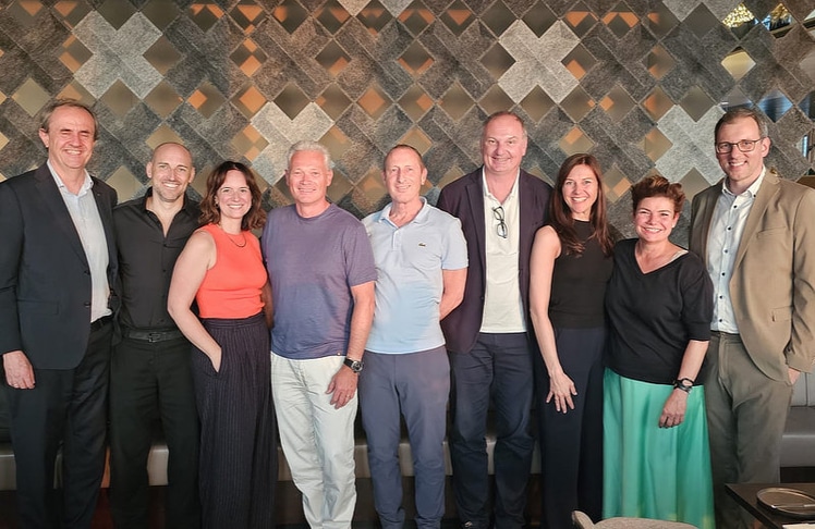 V.l.n.r.: Bernhard Albrecht (ProSiebenSat.1 Puls 4), Lukas Scharmbacher (Servus Media), Claudia Ostermann-Schabata (RTL AdAlliance), Stéphane Coruble (RTL AdAlliance), Laurent Bliaut (TF1 Pub), Heinz Mosser (ORF-Enterprise), Marlene Beran (Servus Media), Elisabeth Frank (RTL AdAlliance) und Thomas Gruber (ProSiebenSat.1 Puls 4).