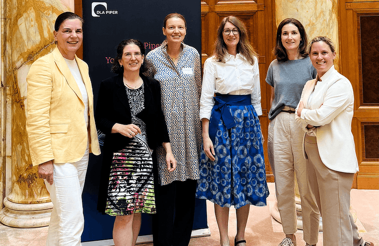V.l.n.r.: Christiane Wenckheim (Aufsichtsratsvorsitzende, Ottakringer Getränke AG), Maria Doralt und Jasna Zwitter-Tehovnik (beide Partnerinnen bei DLA Piper Österreich), Sonja Zimmermann (Aufsichtsratsvorsitzende, Berndorf AG), Barbara Steger (Aufsichtsrätin, Andritz AG) und Sophie Martinetz (Gründerin und Vorständin von Women in Law)