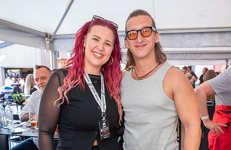 Sängerin Päm und Influencer Satansbratan. © Andreas Tischler