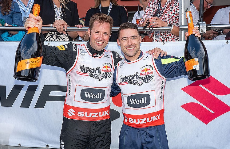 Autorennfahrer Niki Mayr-Melnhof (l.) und Ex-Mister-Austria Alexander Höfler holten sich den Sieg. © Andreas Tischler