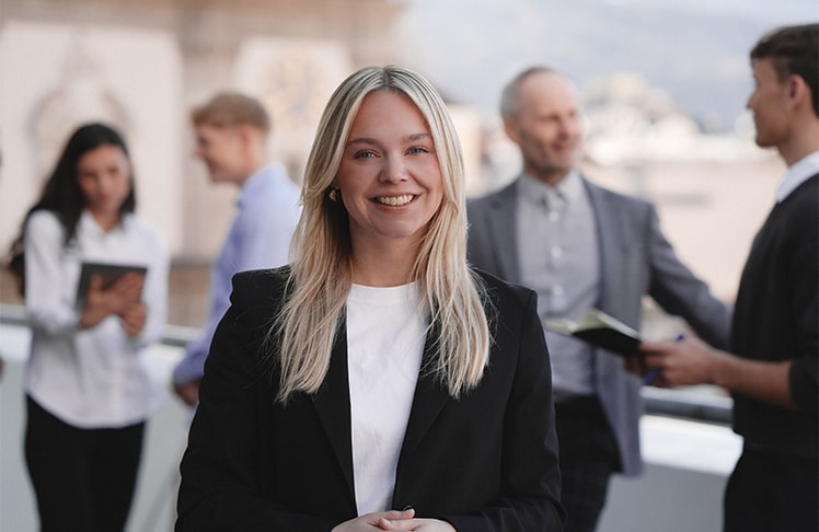 Weiterbildung, die bewegt: Die Executive Education des MCI eröffnet neue Perspektiven für Menschen mit Ambitionen. 
© MCI / Madeleine Gabl
