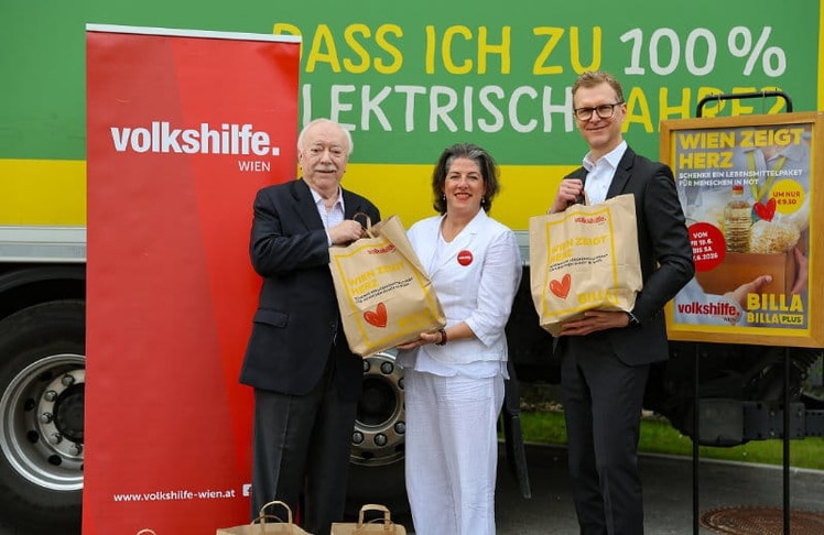 V.l.n.r.: Michael Häupl (Altbürgermeister und Präsident der Volkshilfe Wien), Tanja Wehsely (Geschäftsführerin der Volkshilfe Wien) und Billa-Vorstandsvorsitzender Erich Szuchy.