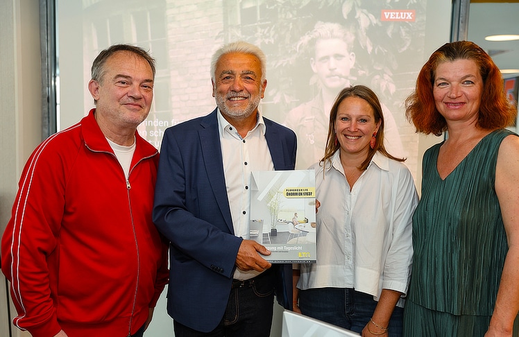 V.l.n.r.: Robert Lechner (Leitungsteam klimaaktiv Gebäude), Heinz Hackl (Raumklimaexperte, Velux Österreich), Christina Brunner (Tageslichtexpertin, Velux Österreich) und Renate Hammer (Geschäftsführerin des Institutes of Building Research & Innovation) © LEADERSNET/G. Langegger