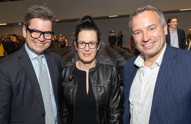 V.l.n.r.: Christoph Neumayer, Gerda Holzinger-Burgstaller und Johannes Kopf © LEADERSNET/C. Mikes