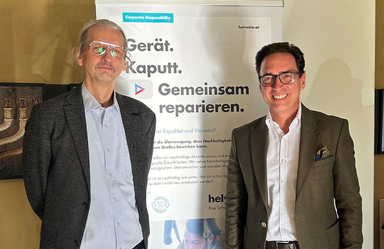 Matthias Neitsch, Geschäftsführer von Re-Use Austria (l.), und Werner Panhauser, Vorstand für Vertrieb und Marketing bei Helvetia Österreich.