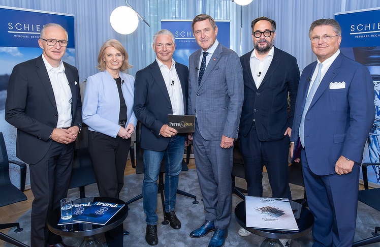 V.l.n.r.: Gerhard Christiner (Vorstandssprecher & Technischer Vorstand, APG), Annette Mann (CEO, Austrian Airlines), Paul Leitenmüller (CEO, Opinion Leaders Network), Peter Hanke (Bundesminister für Innovation, Mobilität und Infrastruktur), Martin Schiefer (CEO, Schiefer Rechtsanwälte) und Karl-Heinz Strauss (CEO, Porr AG).