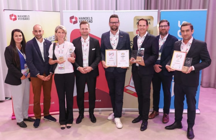 V.l.n.r.: Nina Putz (Handelsverband), Stefan Eibl (FH Wiener Neustadt), Sophie Weiner (Gans), Rainer Will (Handelsverband), Peter Eberdorfer (Hornbach), Michael Hyna (Hornbach), Patrick Schabhüttl (Hermes) und Tobias Fittner (GymBeam).