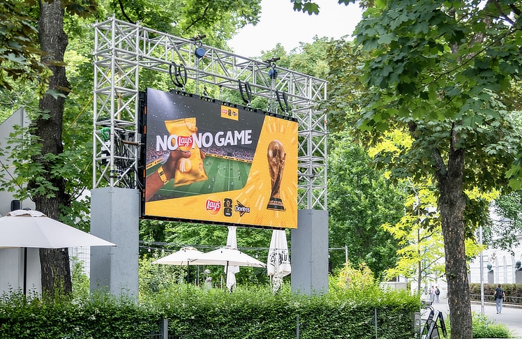 FIFA World Cup Kampagne von Lay's im Reselpark © XXL Media