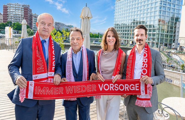 V.l.n.r.: Kammerpräsident Johannes Steinhart, Medienreferent Hamid Schirasi-Fard, Leiterin der Öffentlichkeitsarbeit Denise Daum und Präsidialreferent Benjamin Glaser.