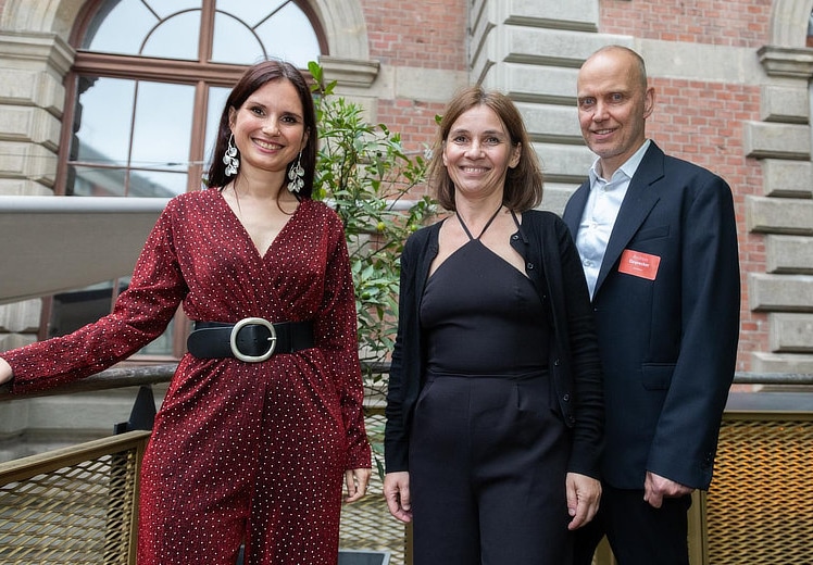 LexisNexis Sommerfest stand im Zeichen von Kunst und KI