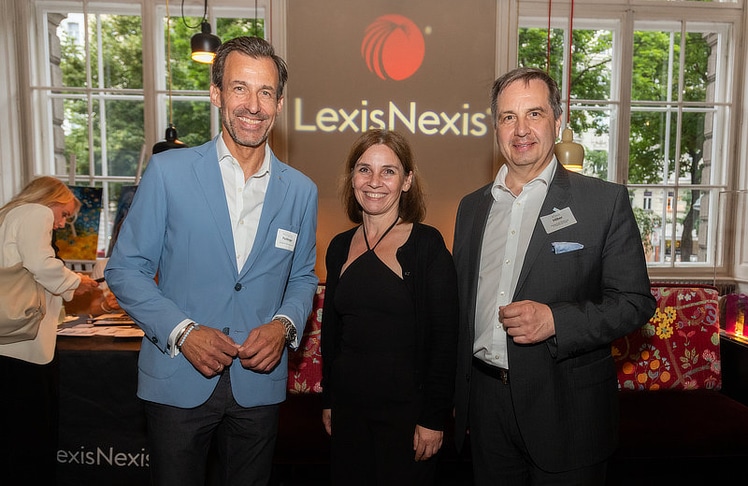 V.l.n.r.: Michael M. Pachinger (Rechtsanwalt & Partner bei Saxinger), Susanne Mortimore (CEO LexisNexis Österreich) und Klaus Hilber (Erster Vizepräsident der KSW).