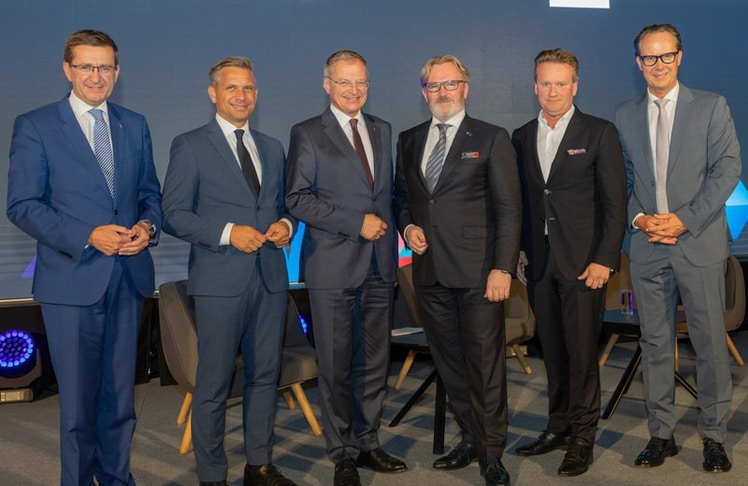 V.l.n.r.: Markus Achleitner, Wolfgang Hattmannsdorfer, Thomas Stelzer, Thomas Bründl, Georg Knill und Joachim Haindl-Grutsch