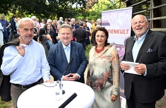 Kultur-Networking beim Frühlingsfest mit Bürgermeister und VIPs