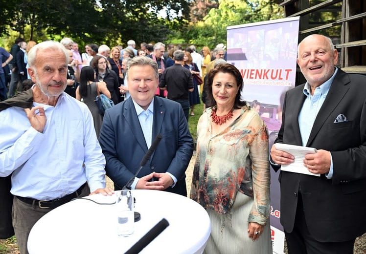 Kultur-Networking beim Frühlingsfest mit Bürgermeister und VIPs
