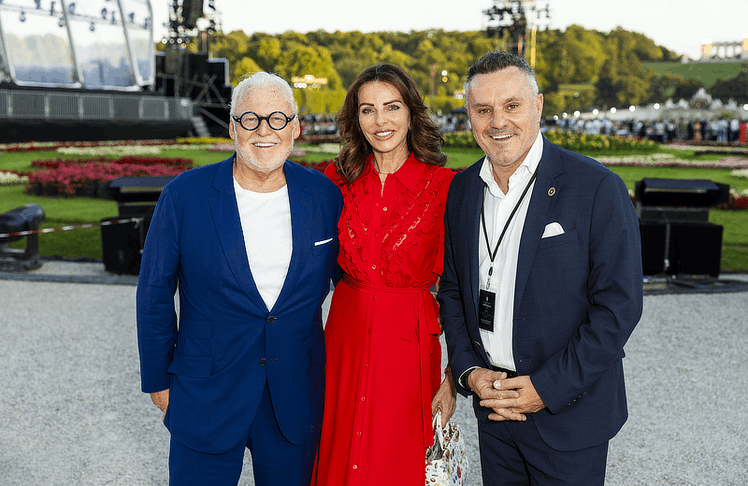 V.l.n.r.: Wolfgang Rosam, Angelika Rosam und Klaus Panholzer  © SKB / Stefan Joham