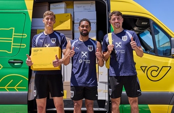 Österreichische Post ließ Fanpost per Fallschirm beim ÖFB-Team landen
