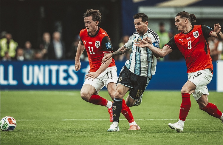 V.l.n.r.: Michael Gregoritsch, Lionel Messi und Marcel Sabitzer © ServusTV/GEPApictures