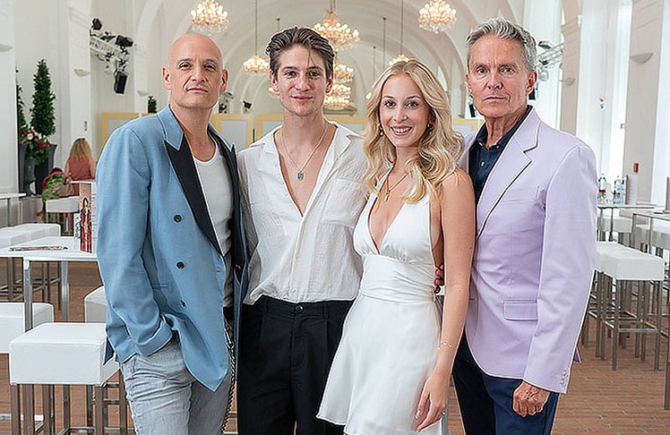 V.l.n.r.: Die Darsteller:innen Drew Sarich, Timotheus Hollweg, Anna Rosa Döller und Alfons Haider. © LEADERSNET / P. Hautzinger