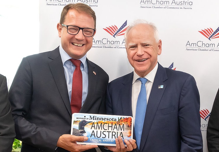 AmCham-Talk mit Tim Walz brachte Minnesota und Österreich zusammen