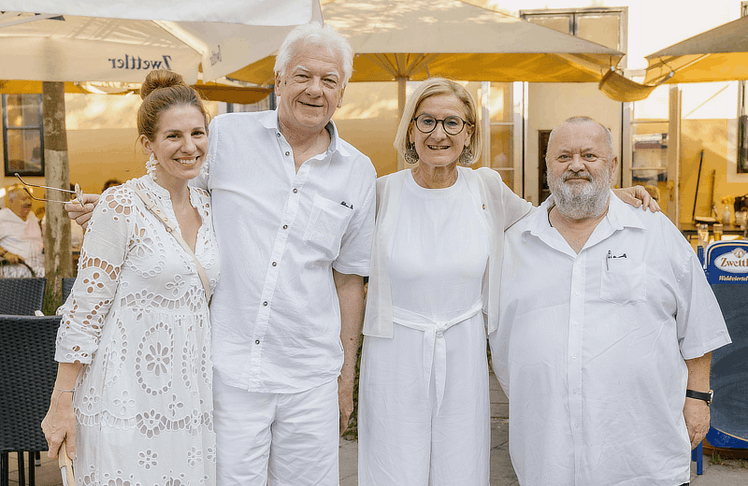 V.l.n.r.: Bürgermeisterin Carmen Jeitler-Cincelli, Vizebürgermeister Jowi Trenner, Landeshauptfrau Johanna Mikl-Leitner und GR Peter Böö.

 