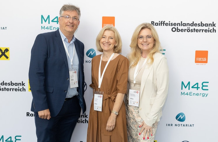 V.l.n.r.: Dieter Scharitzer (GF, TQS Research & Consulting KG), Martina Salomon (Herausgeberin, Kurier) und Monica Rintersbacher (GF, Leitbetriebe Austria).