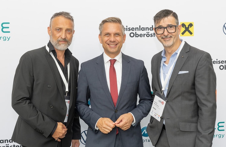 Die beiden Initiatoren und geschäftsführenden Gesellschafter der Initiative Österreich 2040, Thomas Perdolt (l.) und Richard Mauerlechner (r.), mit Wirtschaftsminister Wolfgang Hattmannsdorfer.