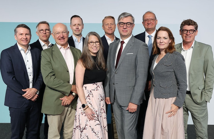 Präsidium, Vorstand und Generalsekretär der Pharmig bei der 72. Generalversammlung (v.l.n.r.): Michael Mayr, Wolfgang Wacek, Johann F. Kwizda, Alexander Mülhaupt, Vizepräsidentin Nicole Daniela Schlautmann, Vizepräsident Roland Huemer, Präsident Pavol Dobrocky, Generalsekretär Alexander Herzog, Vizepräsidentin Elisabeth Keil und Mario Haller (nicht im Bild: Marco Pucci, Elgar Schnegg, Nina Thill und Bernhard Wittmann).