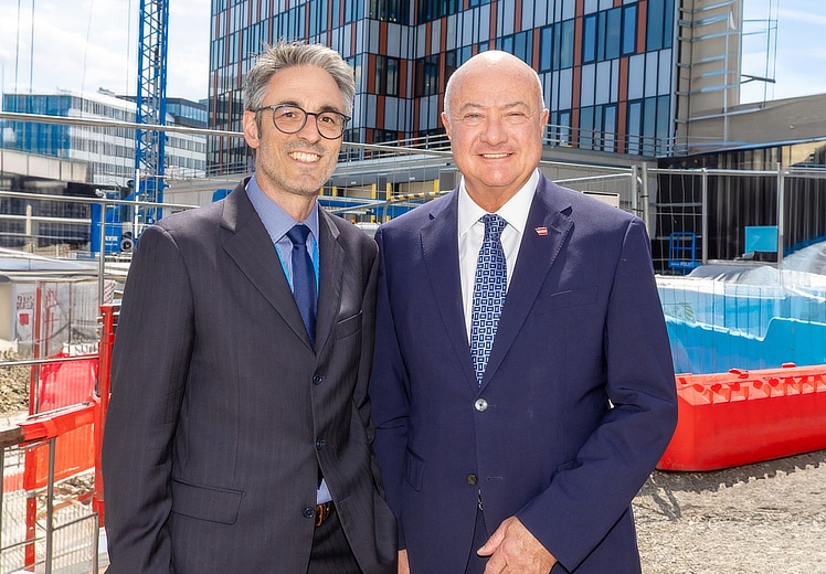 Bundeskanzler auf Stippvisite bei Österreichs größtem Rechenzentrum