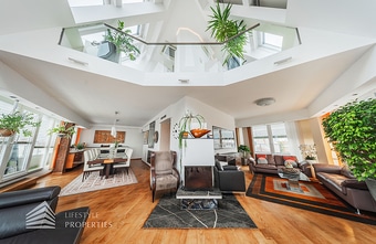 Exklusives Maisonette-Penthouse mit 3 Garagenplätzen, Nähe Augarten