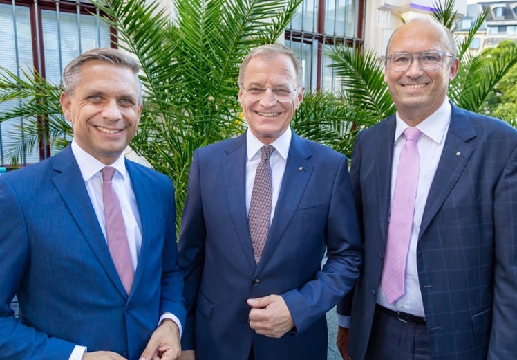 Zahlreiche Top-Entscheider netzwerkten beim RLB-OÖ-Sommerfest