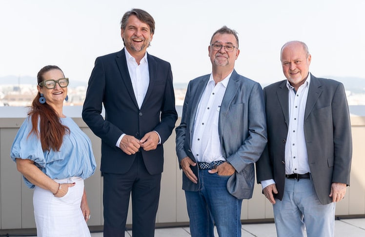 V.l.n.r.: Gabriele Jaksch (Präsidentin, MTD Austria), Peter Lehner (Obmann, SVS), Rudolf Schmitzberger (Facharzt für Kinder- und Jugendheilkunde, Österreichische Ärztekammer) und Nikolaus Angermayr (Geschäftsführer, Mediaguide) beim Kindergesundheitstag.