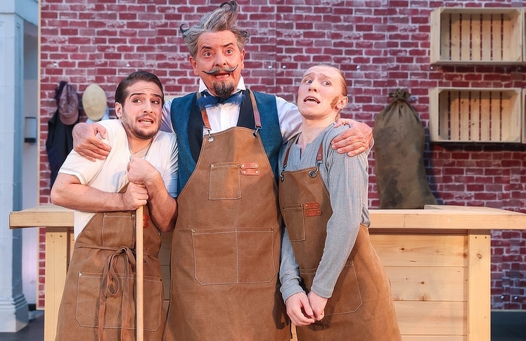 "Hello Dolly" mit Christoph Wagner-Trenkwitz (m.) in der Rolle als Horace Vandergelder.