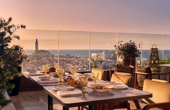 Sieben Top-Hotels mit spektakulären Sommerterrassen & Rooftops