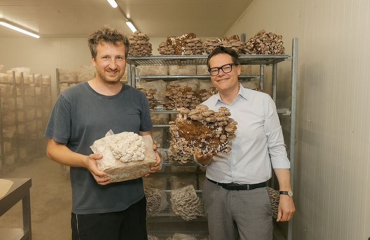 V.l.n.r.:  Manuel Bornbaum, Geschäftsführer von Hut & Stiel, und Wiens Klimastadtrat Jürgen Czernohorszky